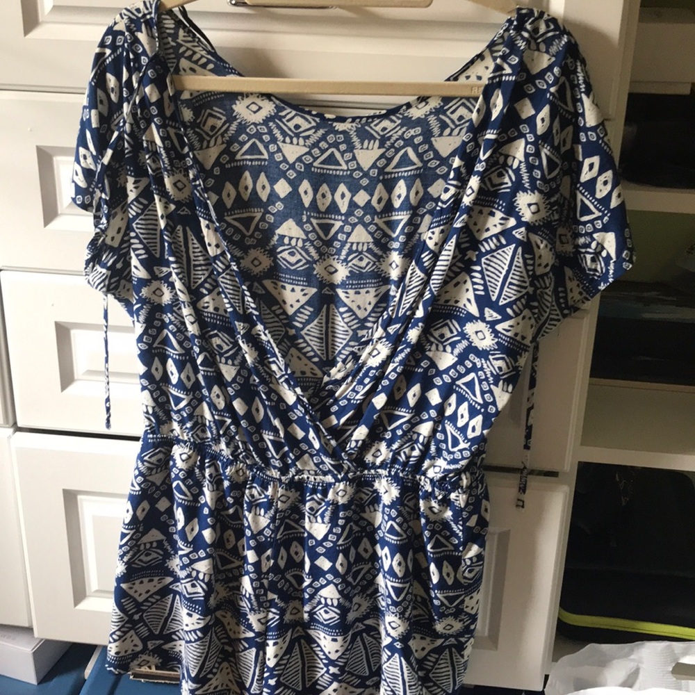 Romper - Picture 2 of 3